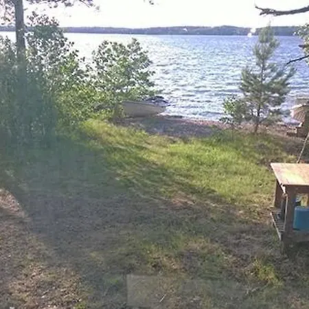 Pettu By Interhome Siksalo